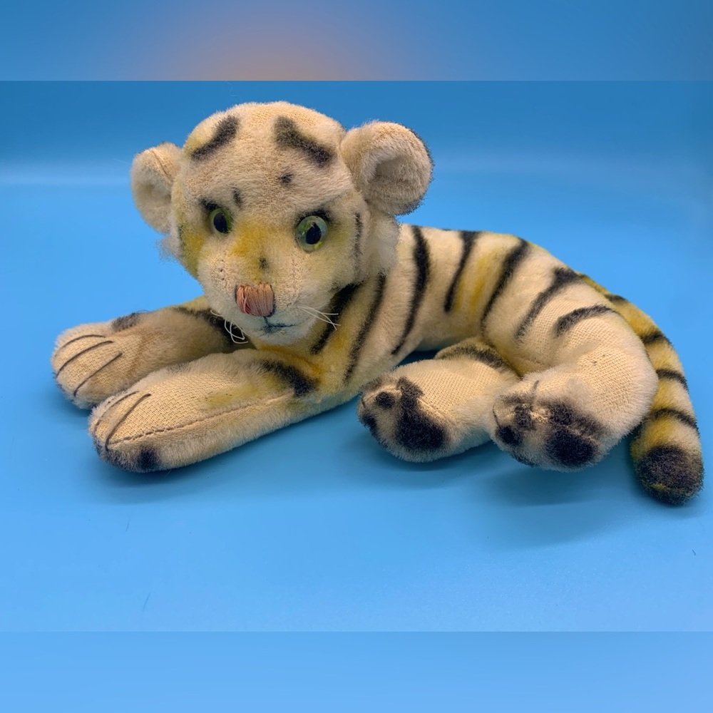 Stuffed Vintage R. Dakin Tiger.